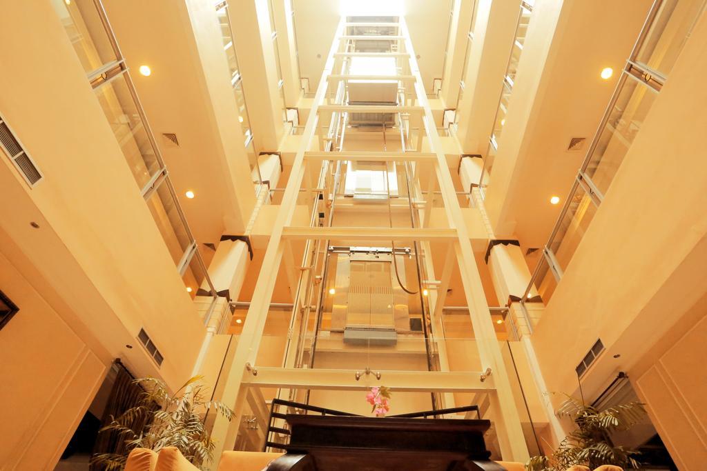 Amarelo Hotel Solo Экстерьер фото